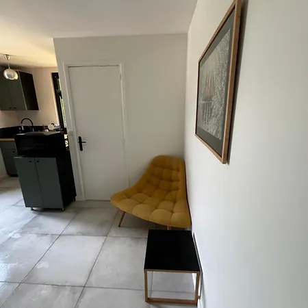 아파트 Small House In *