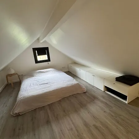 아파트 Small House In 세브르